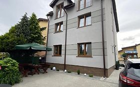Pokoje Gościnne „IKAR”